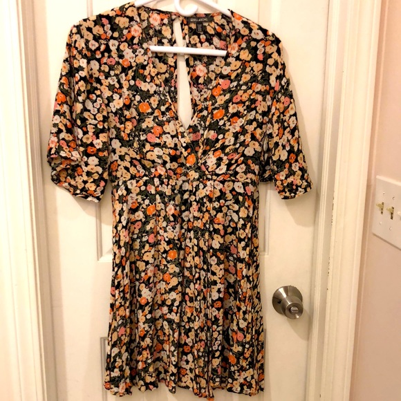 Billabong Dresses & Skirts - Billabong Black Floral Kimono Dress